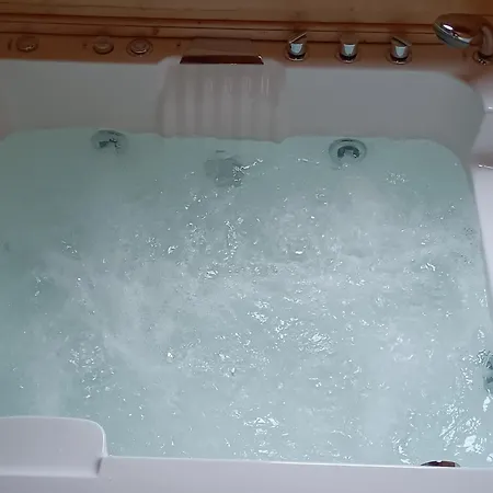 La Dehesilla De Toledo Escapada Romantica Jacuzzi Sillon Tantrico Cobisa Exterior photo