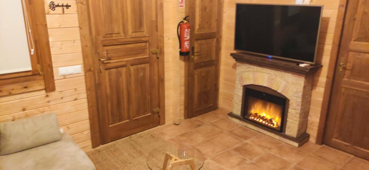 La Dehesilla De Toledo Escapada Romantica Jacuzzi Sillon Tantrico Country house Cobisa