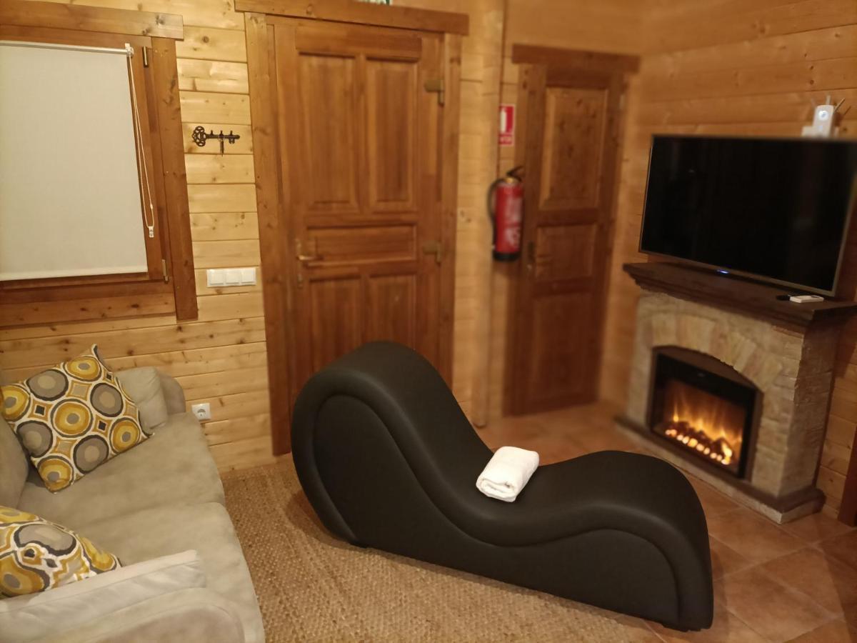La Dehesilla De Toledo Escapada Romantica Jacuzzi Sillon Tantrico Cobisa